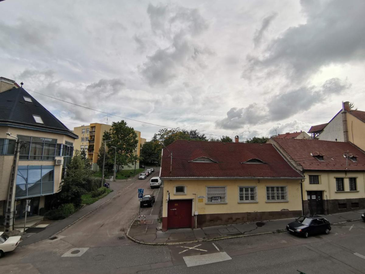 Sweet Life Apartman Eger Extérieur photo